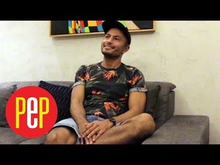 Guess what Derek Ramsay wets first everytime he takes a shower