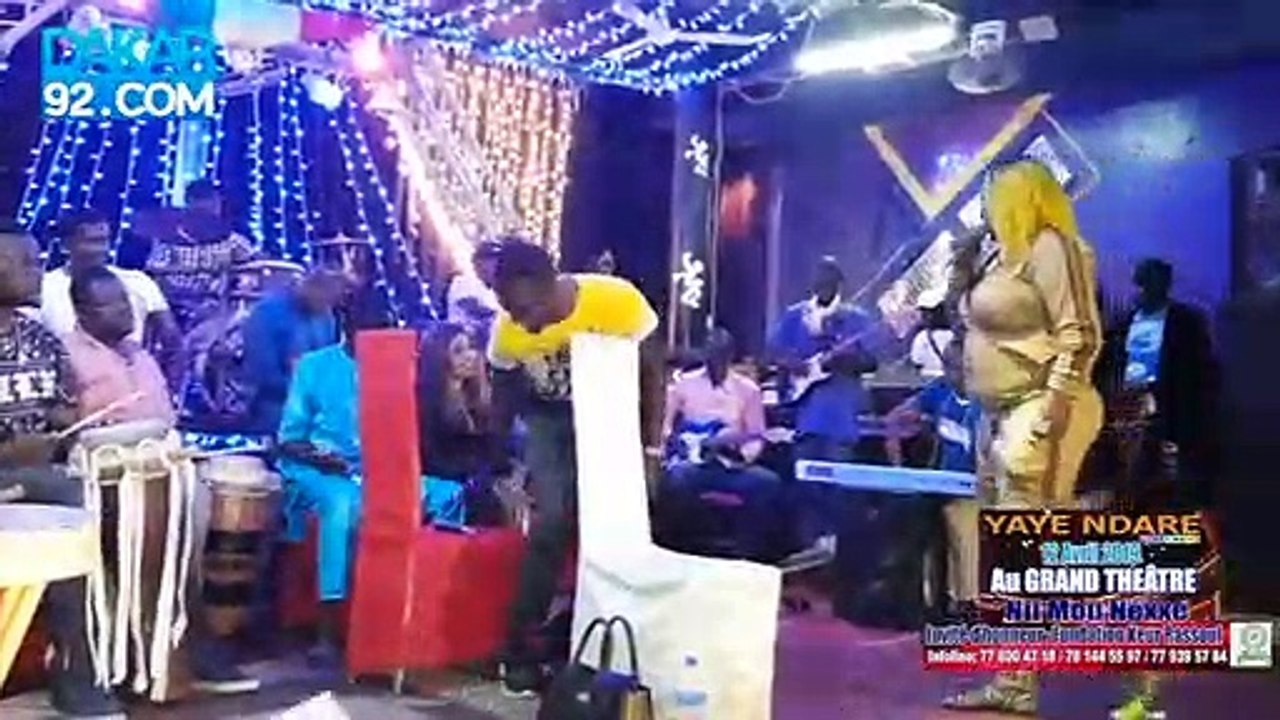 J-J - 1 Grabd Theâtre Daba Seye prȇte pour un spectacle de rȇve