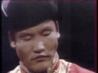 Chanteur mongol avec sa vièle