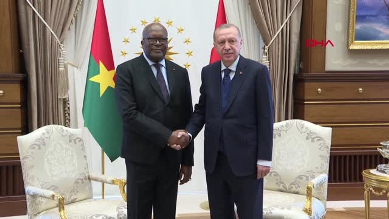 Cumhurbaşkanı Erdoğan, Burkina Faso Cumhurbaşkanı Roch Marc Cristian Kabore ile Başbaşa Görüştü