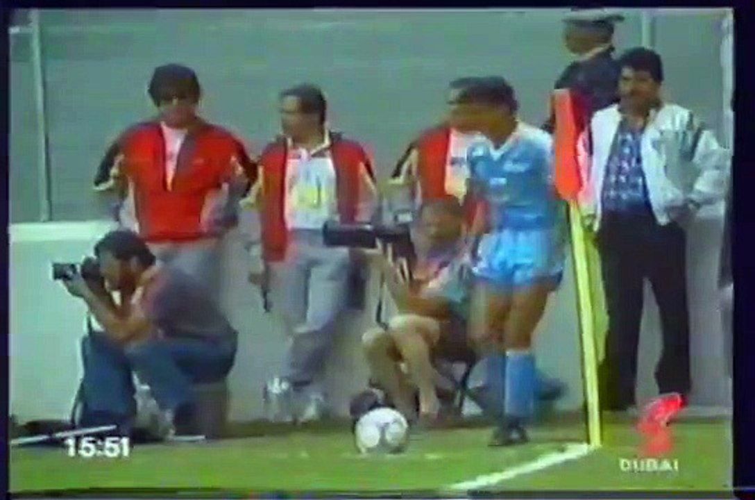 الشوط الاول مباراة بلجيكا و العراق 2-1 كاس العا...