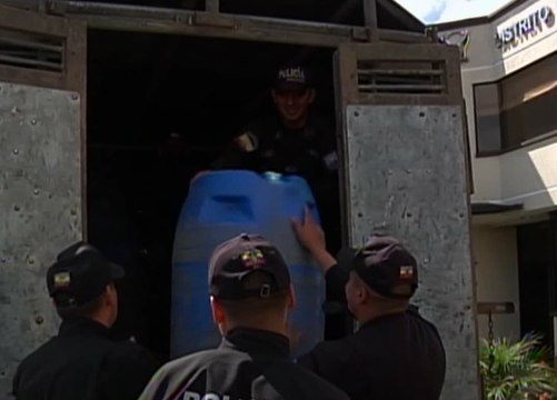 Seis mil litros de licor artesanal fueron decomisado en Quito