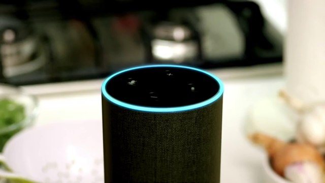 Des employés d'Amazon écoutent certaines conversations captées par ses enceintes connectées