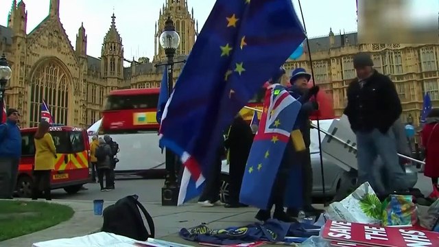 Brexit : une succession d'histoires improbables