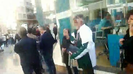 Jiménez Losantos colapsa el Corte Inglés de Valencia en la firma de 'Memoria del Comuinismo'