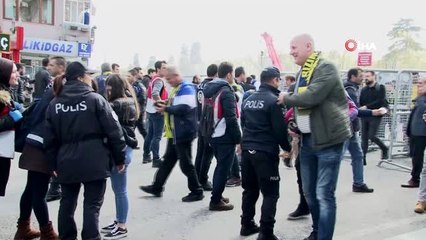 Ülker Stadyumu'nun Kapıları Açıldı