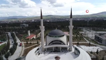 2 Bin Kişilik "Hilal" Mimarili Camide Son Aşamaya Gelindi...caminin Son Hali Havadan Görüntülendi