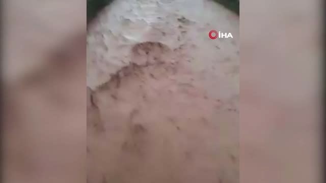 Kırıkkale'de Sağanak Sele Yol Açtı... Dereler Taştı, Yollar Göle Döndü