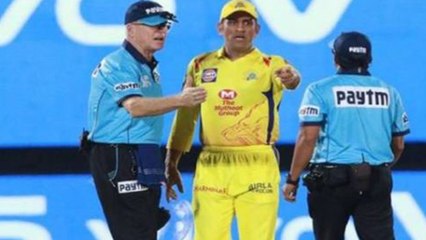 Скачать видео: IPL 2019 : MS Dhoni fined after fierce on field argument with umpire | वनइंडिया हिंदी