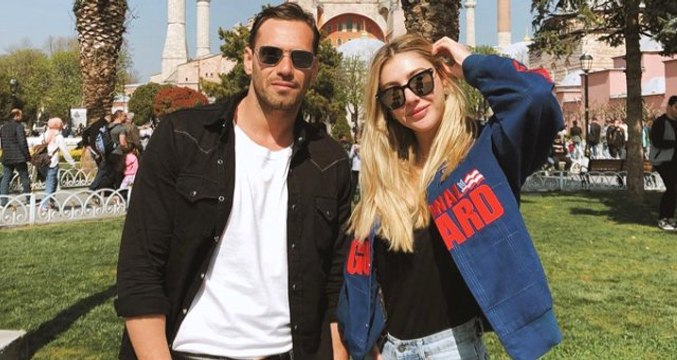 Şeyma Subaşı, Boynuna M Harfli Dövme Yaptırdı