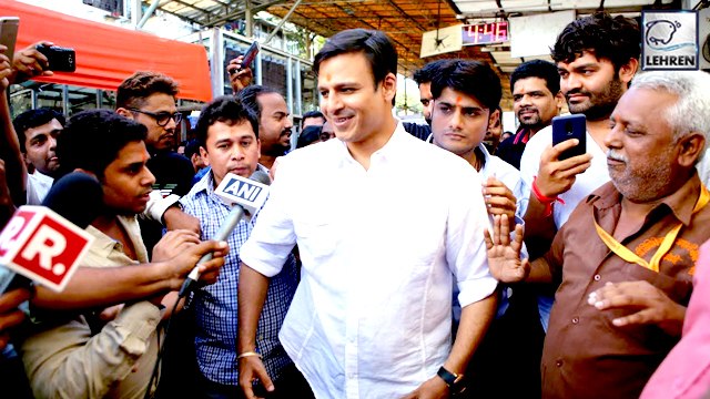 Vivek Oberoi Visits Siddhivinayak Temple To Seek Blessings For His Film