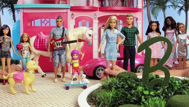 Ciel, mes paillettes ! | Barbie LIVE! in the Dreamhouse | Barbie