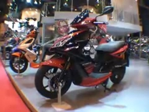 Video Mondial 2 roues PARIS 2007 (Startermag.com)