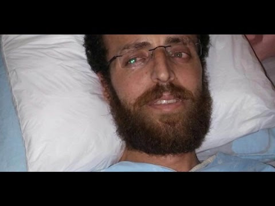 الفلسطيني القيق.. أقرب إلى الشهادة منه إلى الحياة