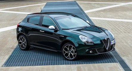 Tải video: VÍDEO: Todos los datos del Alfa Romeo Giulietta 2019