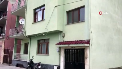 Karısını Öldürdü, Suçu 19 Yaşındaki Oğluna Attı