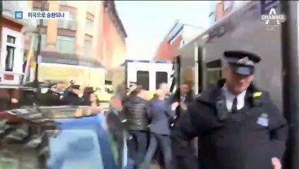 어산지 버린 에콰도르…정권 바뀌자 “버릇없는 망나니”