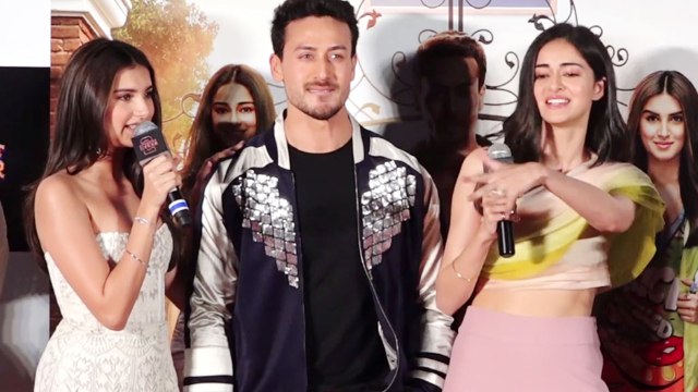 Student of the Year 2: Ananya Pandey & Tara Sutaria make fun of Tiger Shroff | FilmiBeat