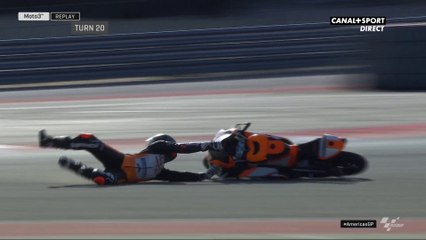 La première chute est pour Aron Canet !