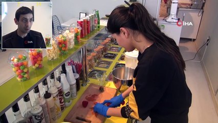 Bu Dondurmayı Yiyenin Ağzından Duman Çıkıyor