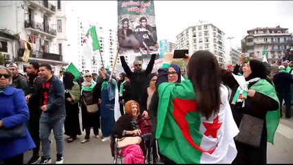 Algerians take to the streets as anger mounts at interim leader