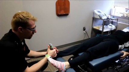 Craquements de cou et cervicales par des médecins.. Compilation de son !