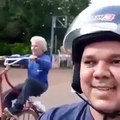 Quand papi t'apprend le vélo