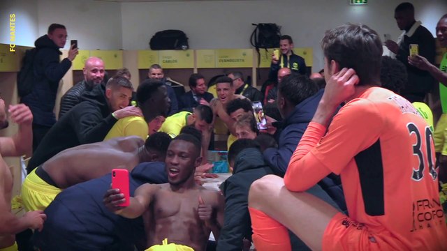 FCN-OL : la joie du vestiaire