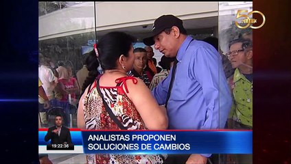 Analistas dan propuestas para mejorar el IESS