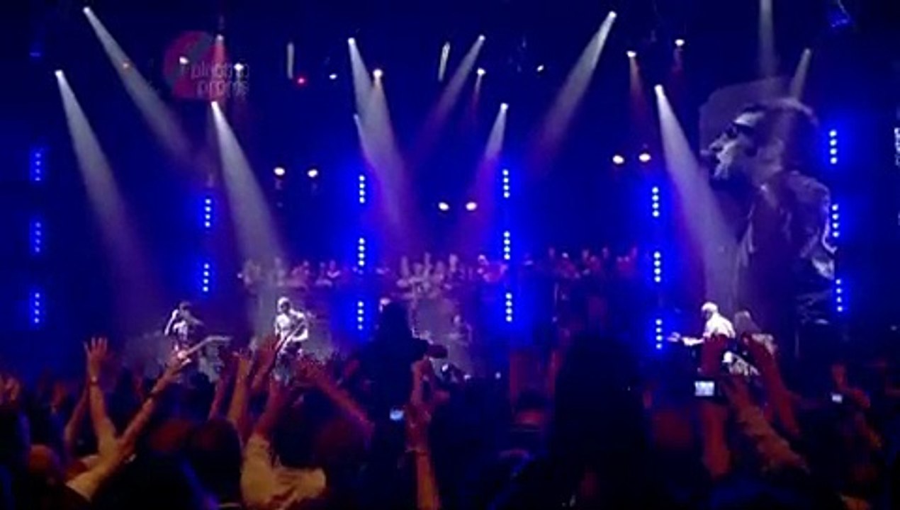 Oasis - Wonderwall - BBC Electric Proms 2008