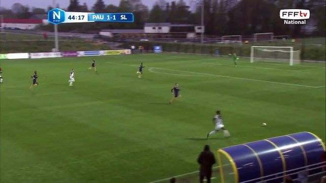 Grosse occasion du Stade Lavallois mais bon retour défensif du défenseur Palois.