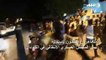 المتظاهرون يحتفلون باستقالة رئيس المجلس العسكري الانتقالي في السودان