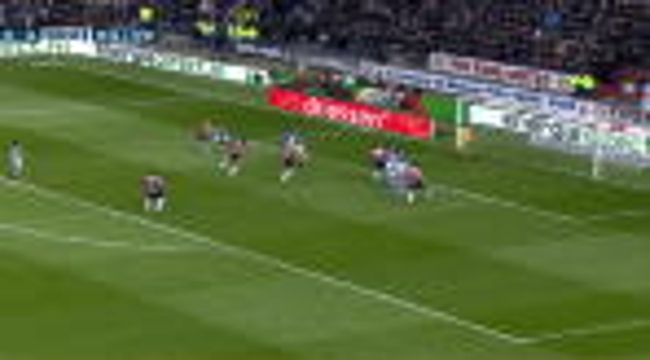 PSV go level with Ajax with slender win
