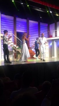 Saludo final de Locos por Luisa con OLI y BALTA - 12 de Enero