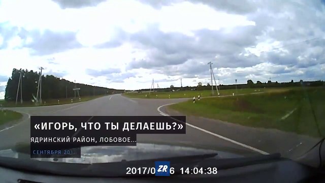 Un chauffard double un camion n'importe comment et ça fini mal