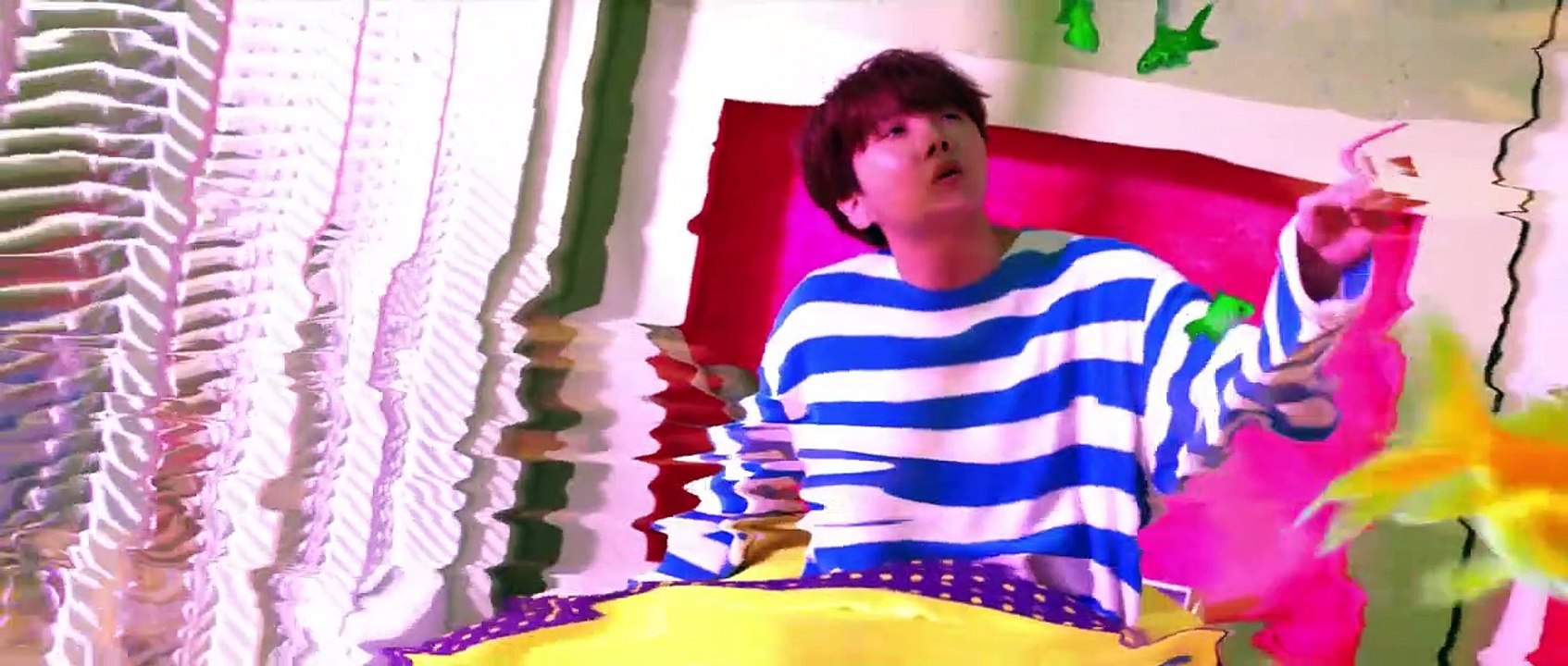 j-hope 'Daydream (백일몽)' MV