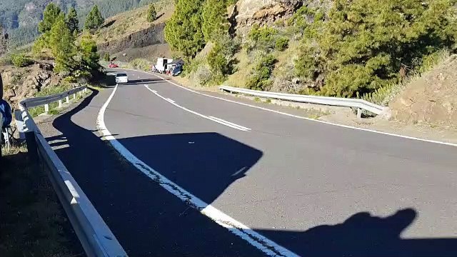 Colisiones, trompos... : varios incidentes retrasan la Subida de Los Loros