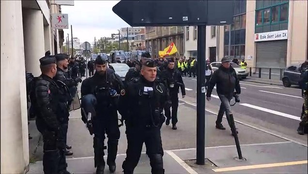 Tension entre les gilets jaunes et les forces de l'ordre à Nancy