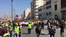 Gilets jaunes à Marseille - acte 22 : les policiers encadrent les 2000 manifestants