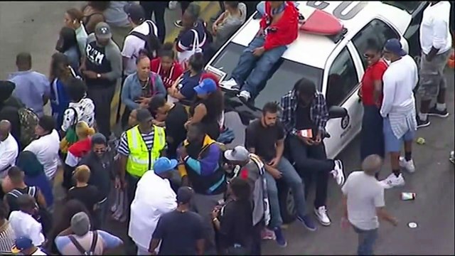 Thousands turn out in LA for Nipsey Hussle's funeral route