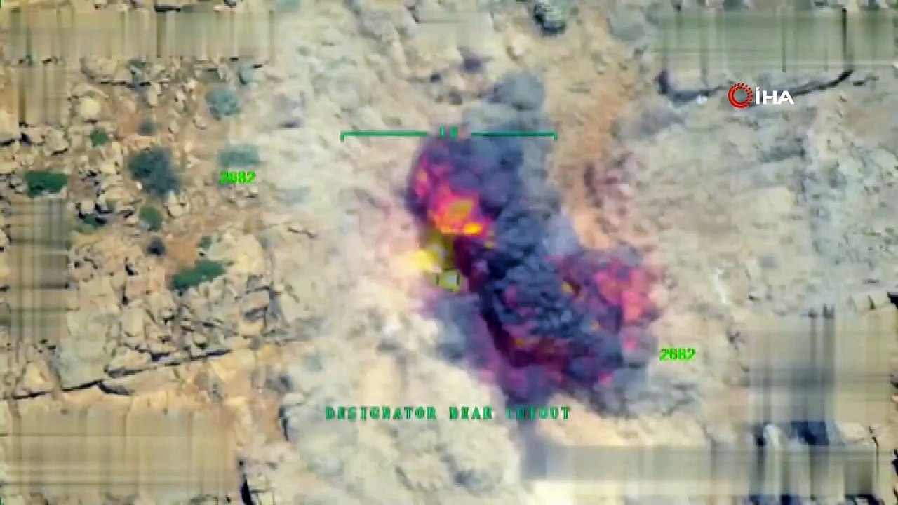 MSB: 'Irak'ın kuzeyi Zap, Avaşin-Basyan ve Hakurk bölgelerine düzenlenen hava harekâtları neticesinde, PKK bölücü terör örgütü tarafından silah mevzii, barınak, sığınak ve mühimmat deposu olarak kullanılan hedefler imha edildi.'