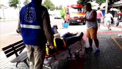 Jovem fica ferida em colisão entre carro e moto