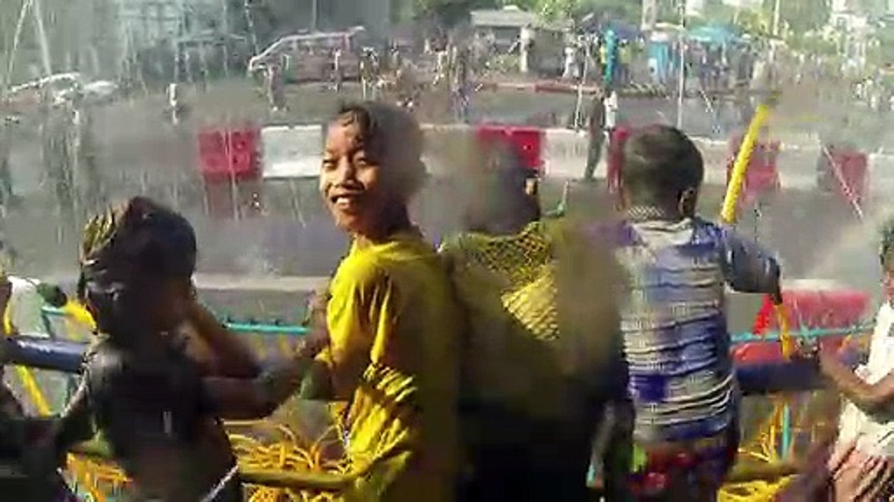 Wasser marsch! Neujahr in Südostasien