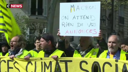 Les «gilets jaunes» ont peu d’espoir dans les futures annonces d’E. Macron