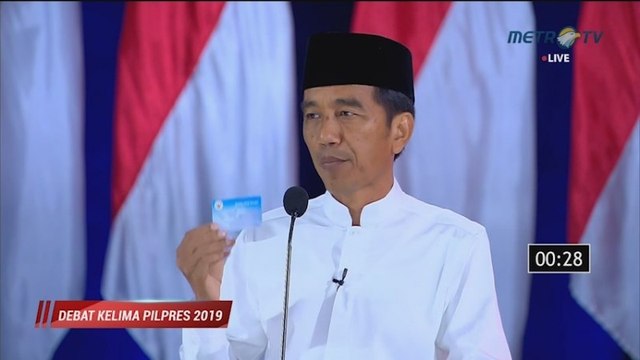 Jokowi Kembali Pamer Tiga Kartu Andalan di Debat Terakhir