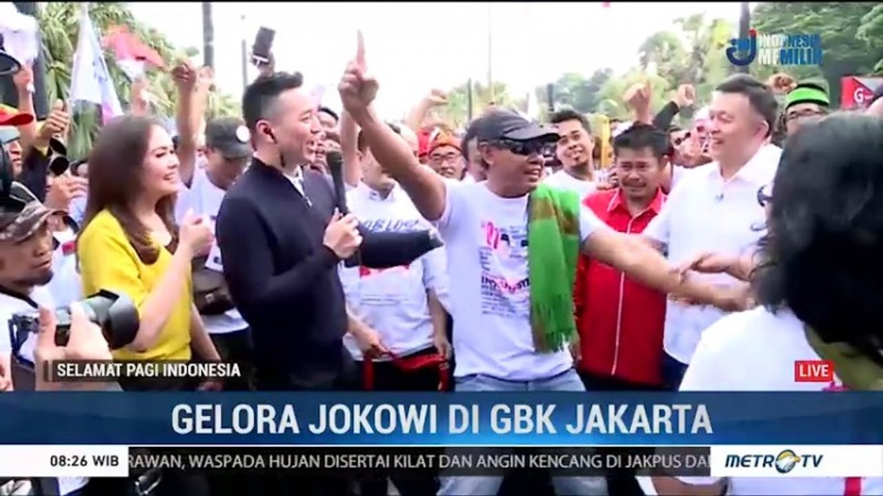 Gelora Pendukung Jokowi Di Gelora Bung Karno (1)