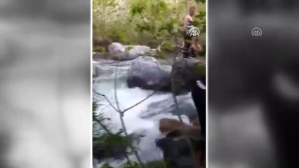 Kayanın Üzerinde Mahsur Kalan 2 Çocuk Jandarma Ekiplerince Kurtarıldı