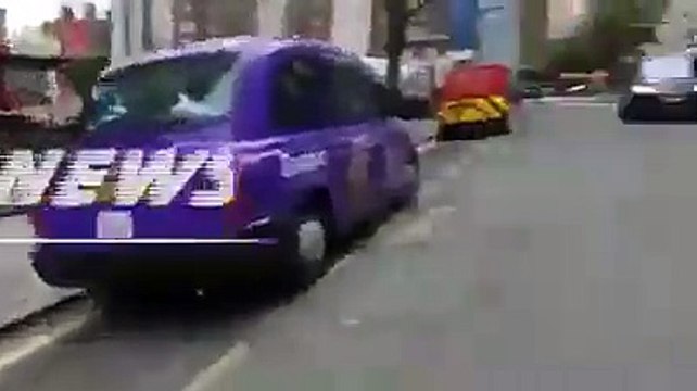 Shahbaz Sharif Ne London Mein Sahafi Ke Sawal Poochne Per Kia Kia ?? Watch This