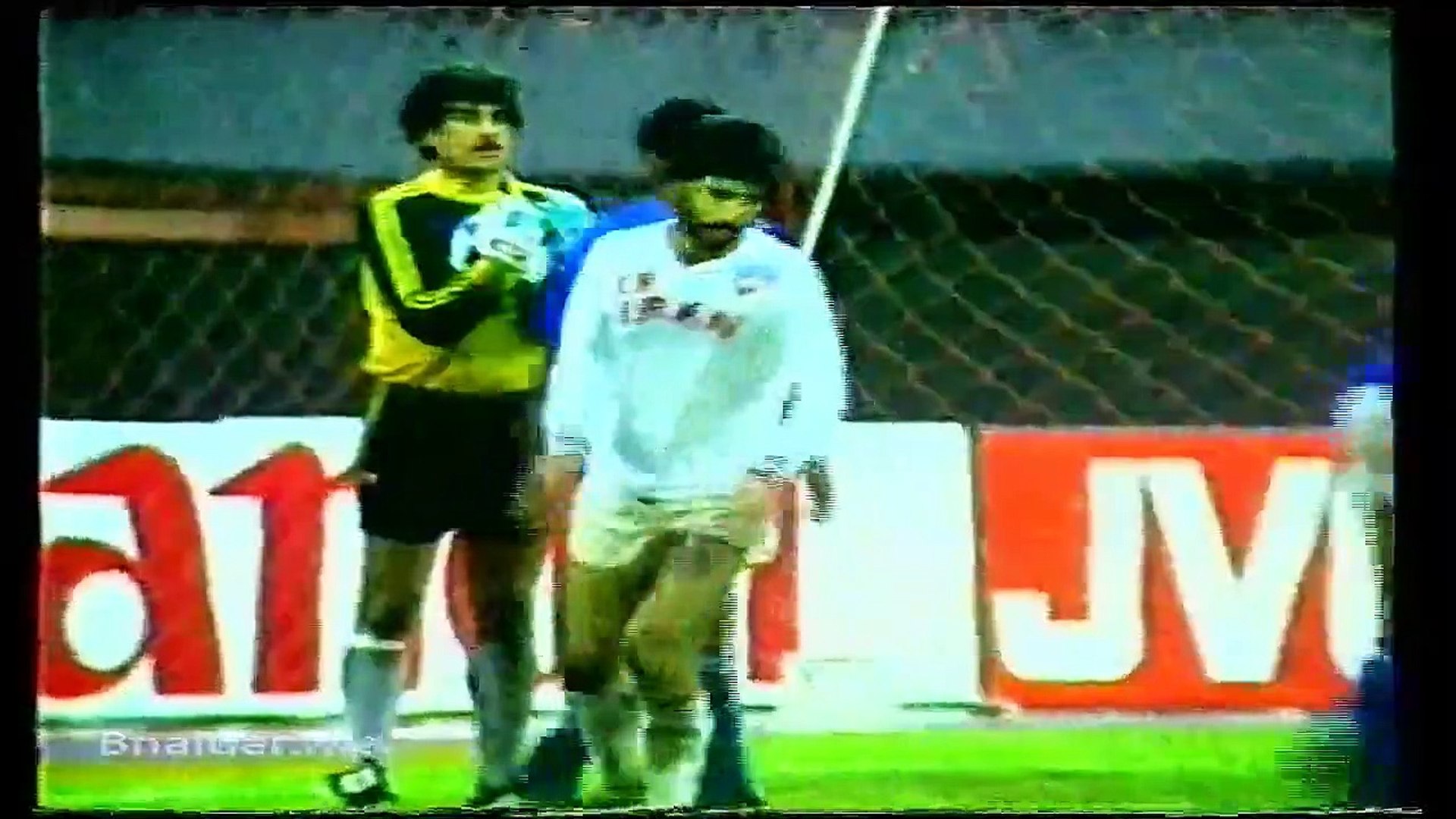 الشوط الثاني مباراة الكويت وايران 1-1 المركز الثالت كاس اسيا 1984 - video  Dailymotion