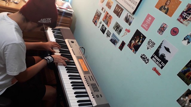 Arctic Monkeys - Knee Socks (Piano cover)